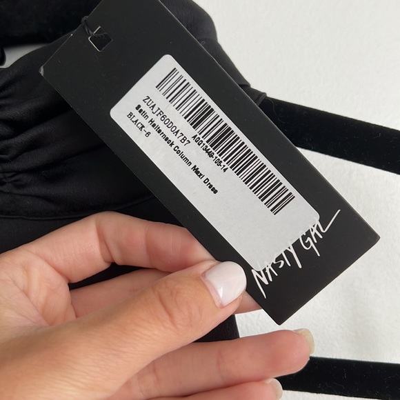 Black satin long dress with slit - Picture 3 of 4